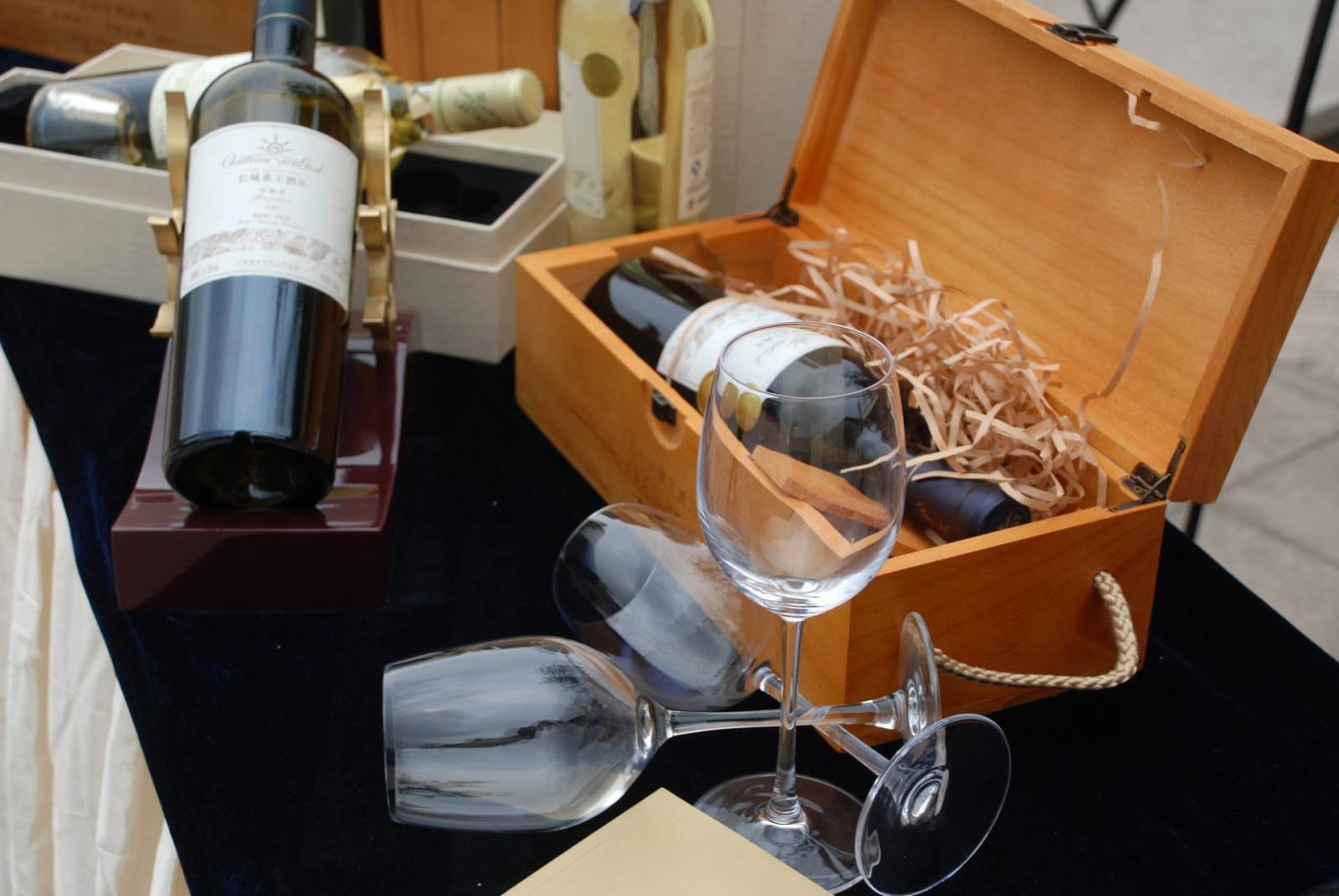 Biz Good News: Winedeals.ro donează către Crucea Roșie România veniturile din vânzarea de vinuri