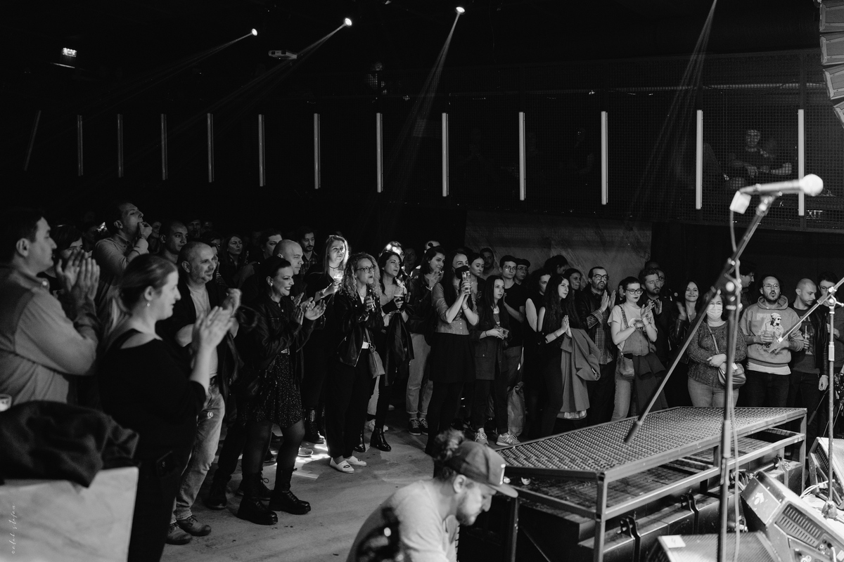 publicul de pe 27 martie 2022 prezent la Control