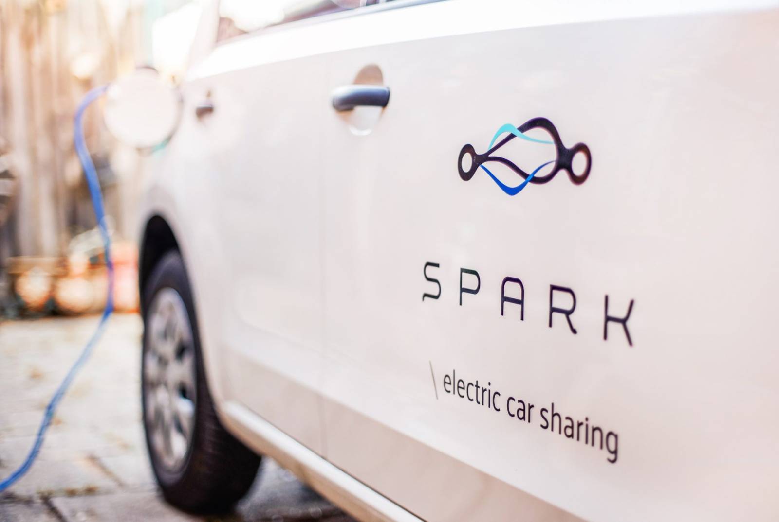 Compania de car-sharing electric SPARK a contribuit la o reducere de 7.300 de tone de emisii nocive