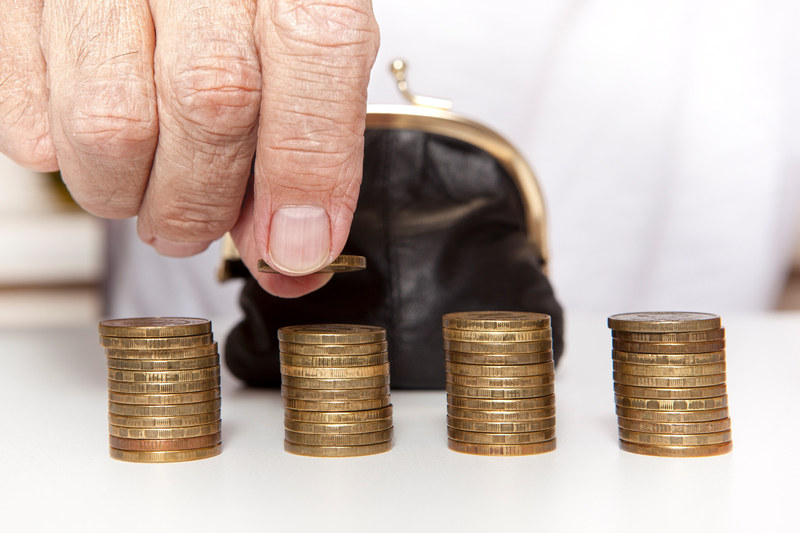 CEC Bank: Situația financiară s-a înrăutățit pentru aproape jumătate dintre români