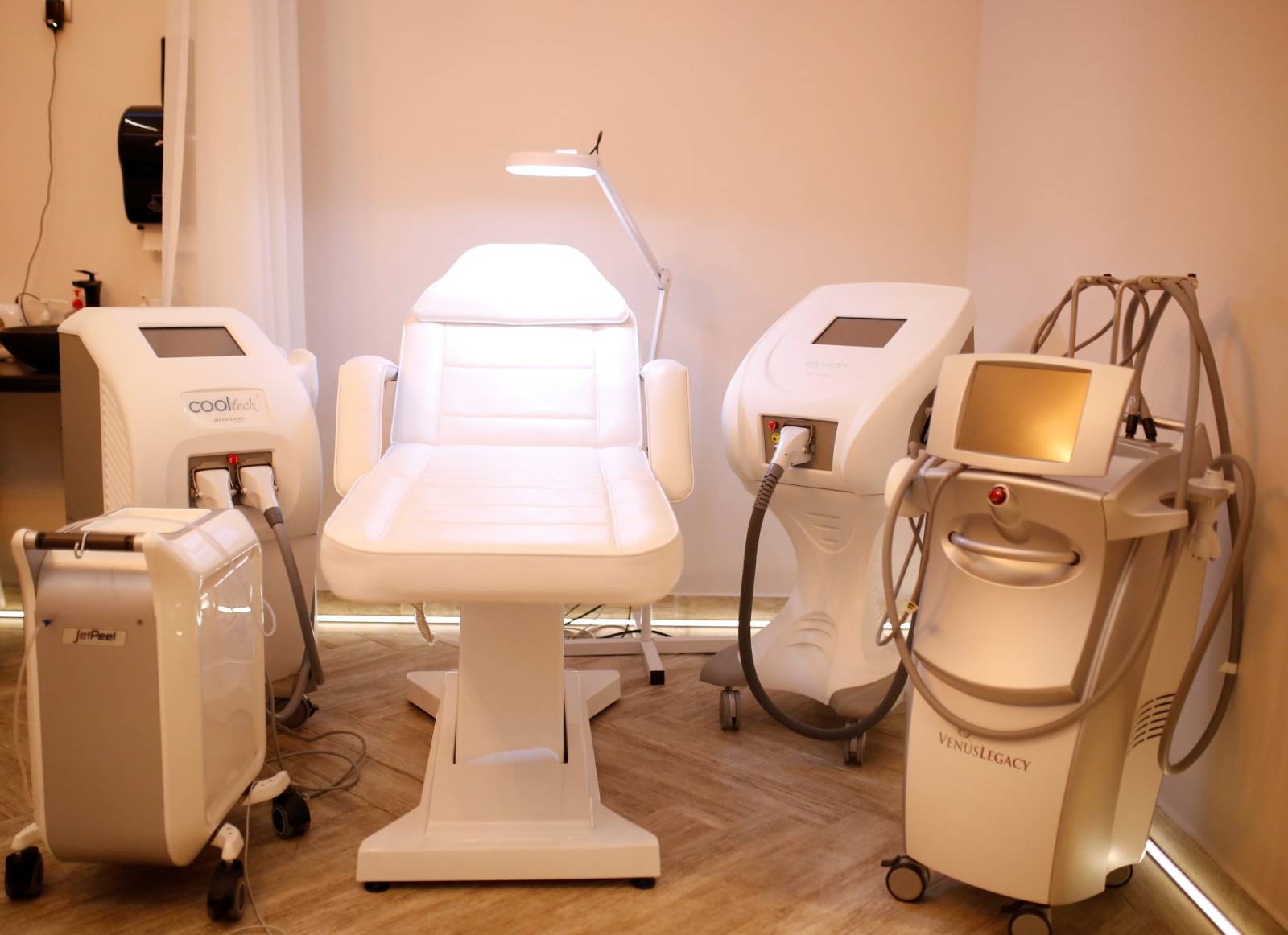 Alin Radu, SKiN MedSpa: Cum a afectat criza actuală cererea pentru servicii de frumusețe 1 echipamente remodelare corporala SKiN MedSpa Bucuresti Corbeanca