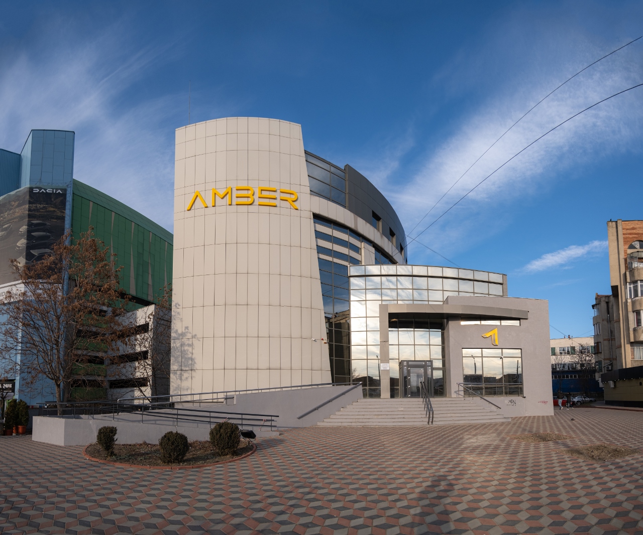 Studioul de gaming Amber angajează încă 100 de specialiști pentru noul sediu din Botoșani
