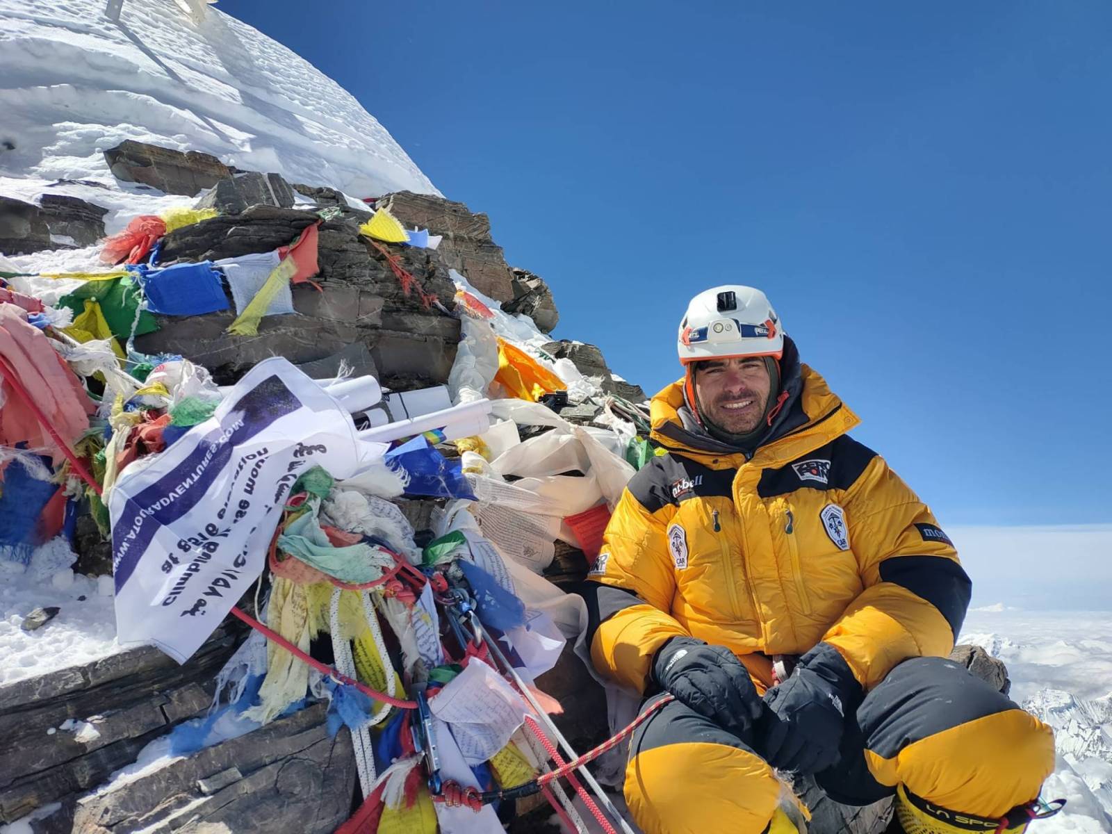 Gabriel Băicuș este primul român care a cucerit vârfurile Everest și Lhotse, două dintre cele mai în...