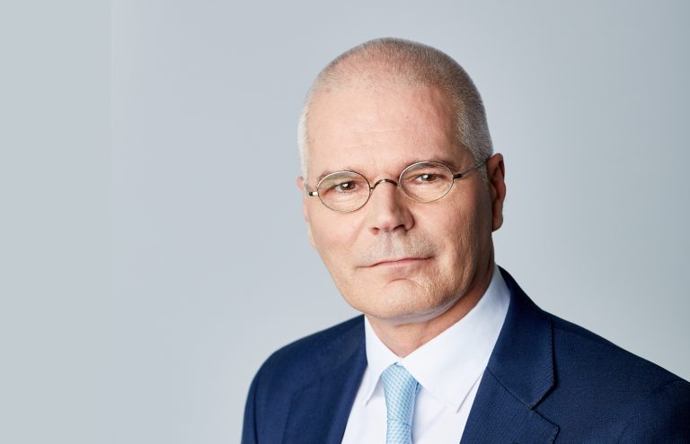 Henk Paardekooper - First Bank