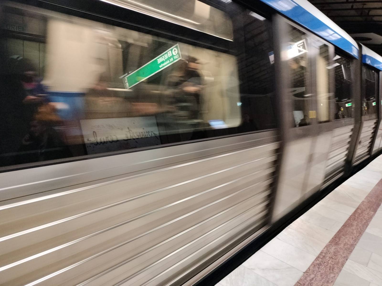 Traficul la metrou s-a dublat în luna martie după ridicarea restricțiilor impuse de pandemie, angaja...
