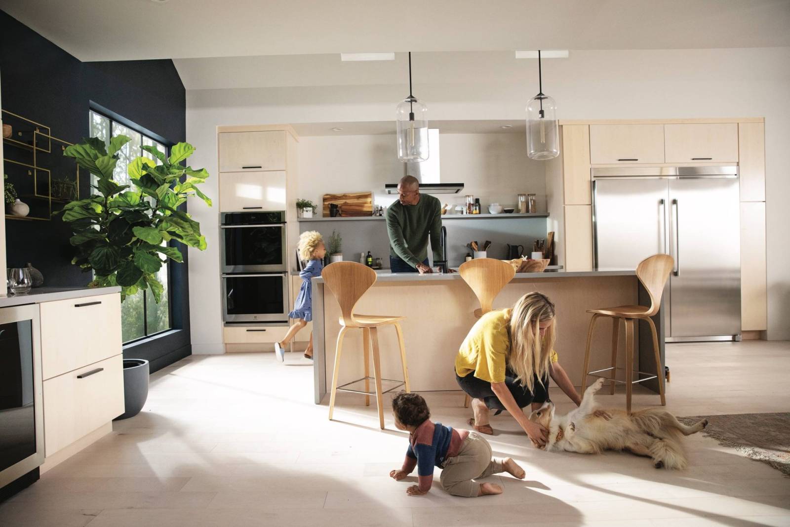 Electrolux a înregistrat o scădere cu 78% a emisiilor de carbon. Nou raport de sustenabilitate