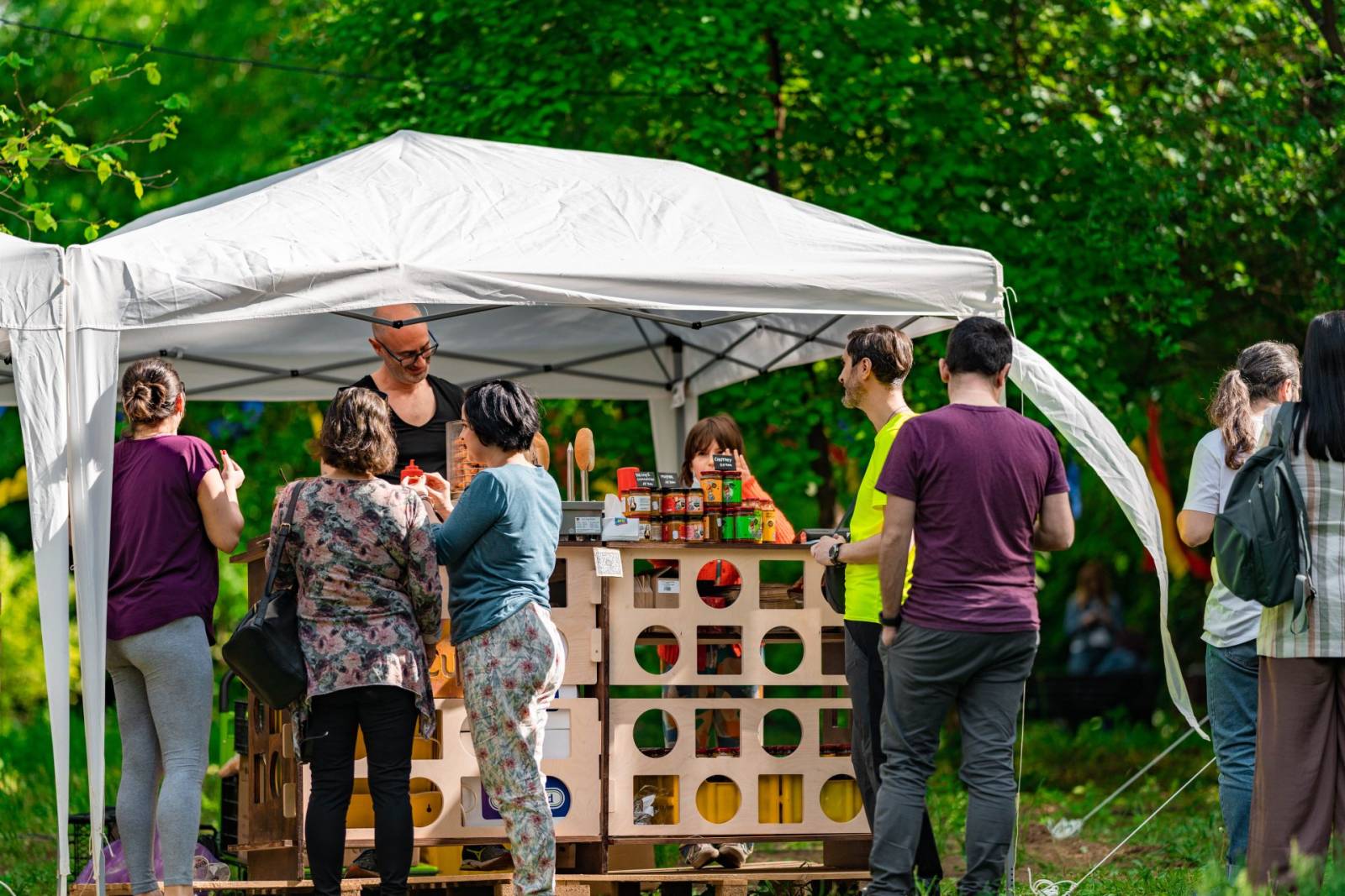 Golin și Weekend Sessions invită bucureștenii la 15 weekenduri de relaxare la Grădina Botanică