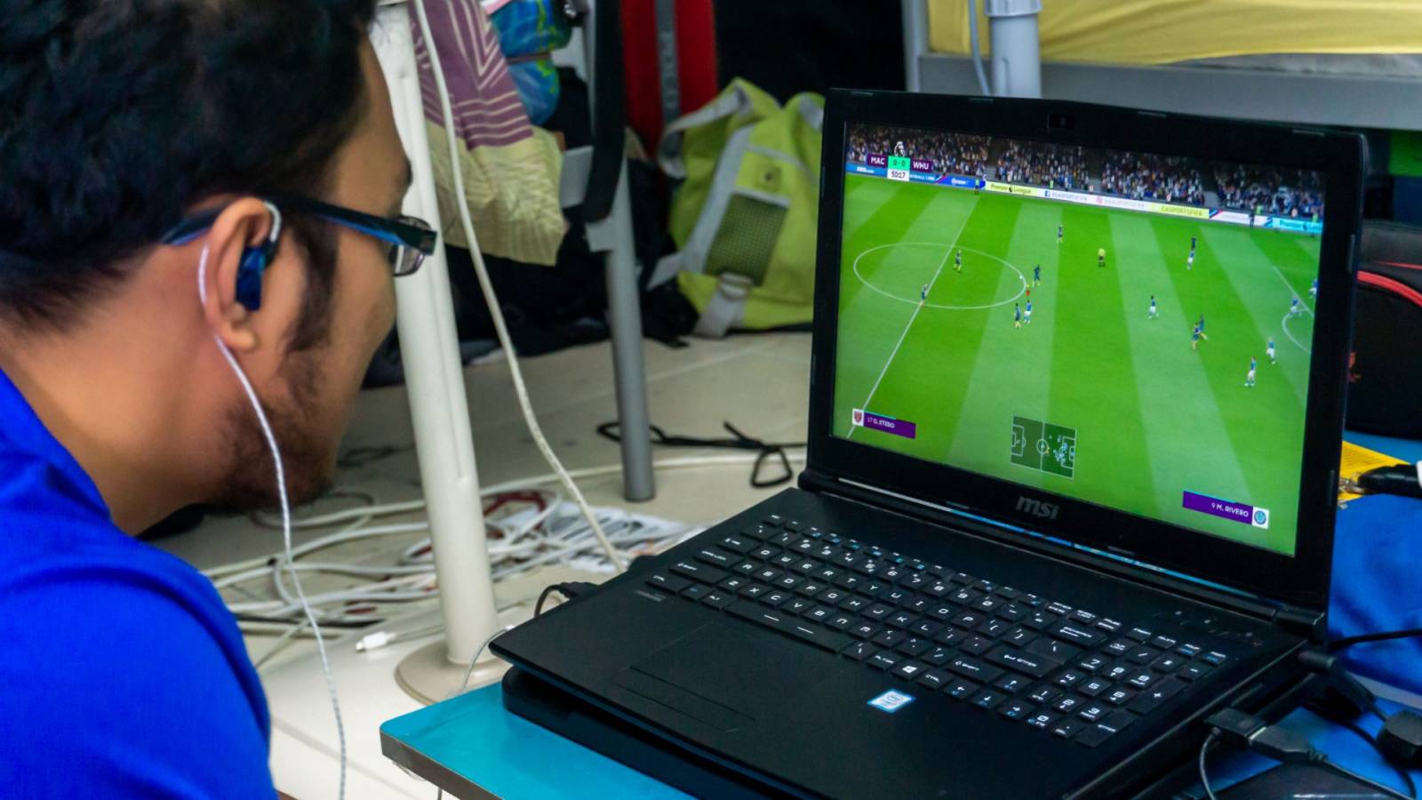 Mullen România a creat pentru EA SPORTS FIFA 22 un echipament de fotbal unic, inspirat din simboluri...
