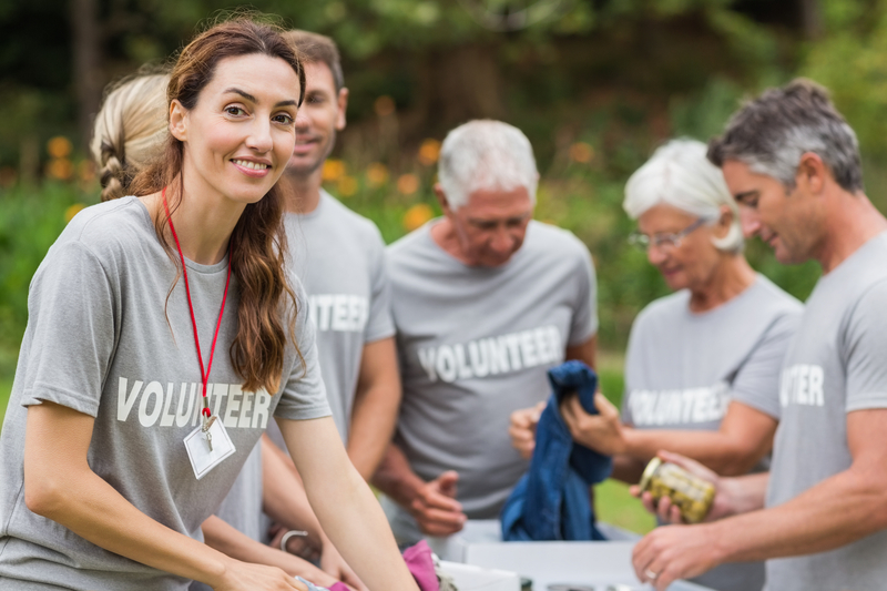 Peste 50% dintre angajații români ar alege să facă mai des acțiuni caritabile și de voluntariat