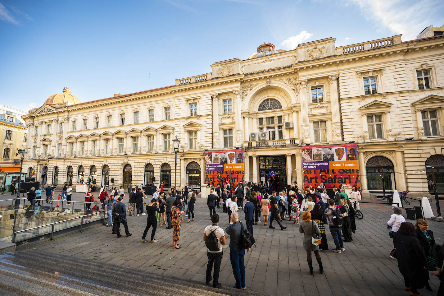 Art Safari și Antipa fac schimb de exponate pentru o săptămână și găzduiesc expoziții temporare simu...