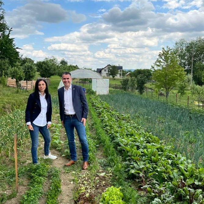 Biz Good News: Carrefour România și Fundația FARA lansează proiectul Academia Carrefour 1 Carrefour si FARA Academia Carrefour 2