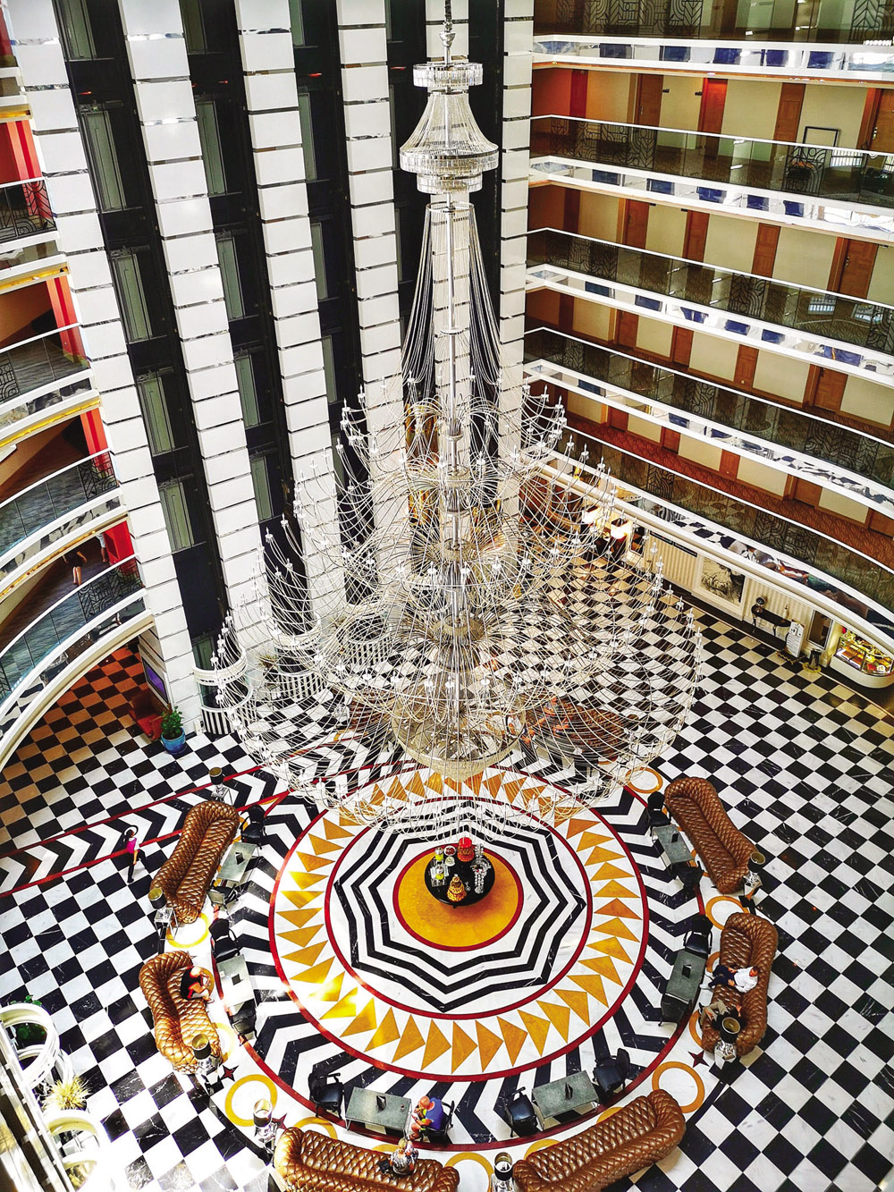 Delphin Imperial candelabru