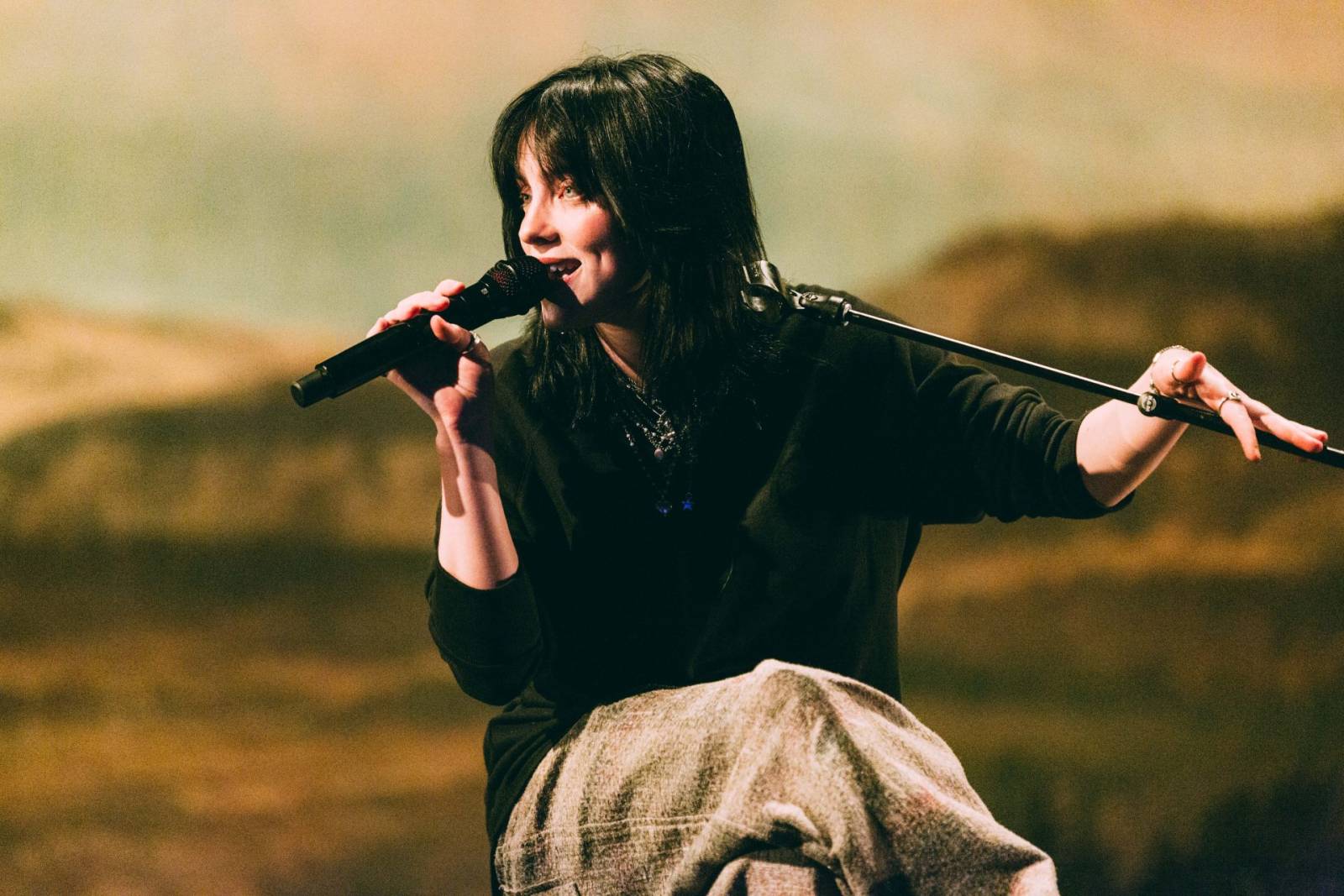 Billie Eilish a susținut un concert live acustic în colaborare cu Telekom Electronic Beats