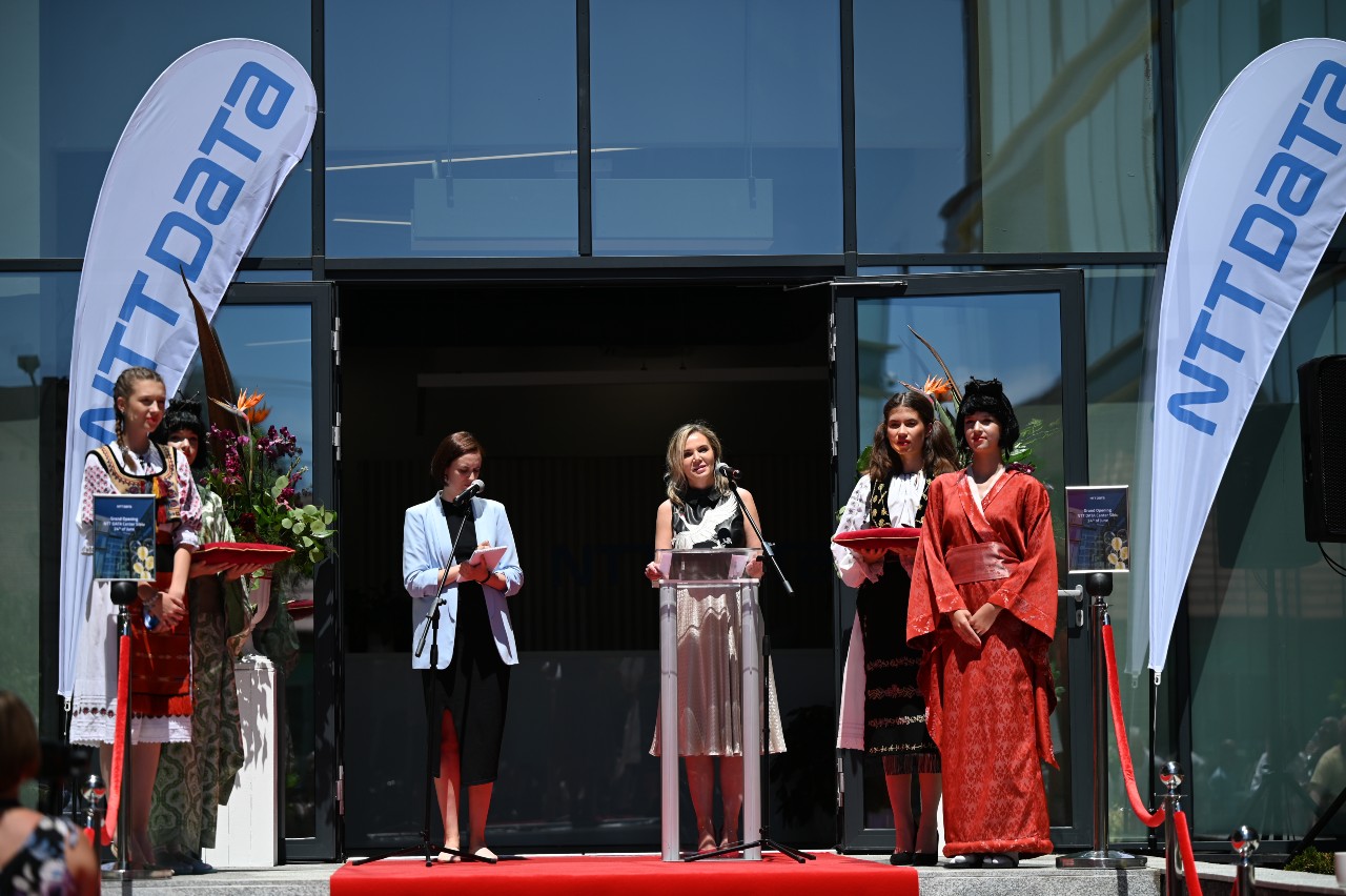 Centrul NTT DATA din Sibiu, inaugurat în cadrul ceremoniei de deschidere a Festivalului Internaționa...