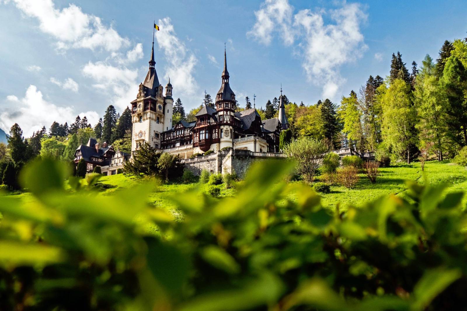 Cât de mult s-au scumpit vacanțele în România?