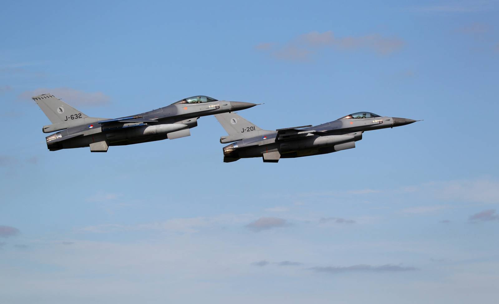 aeronave F-16