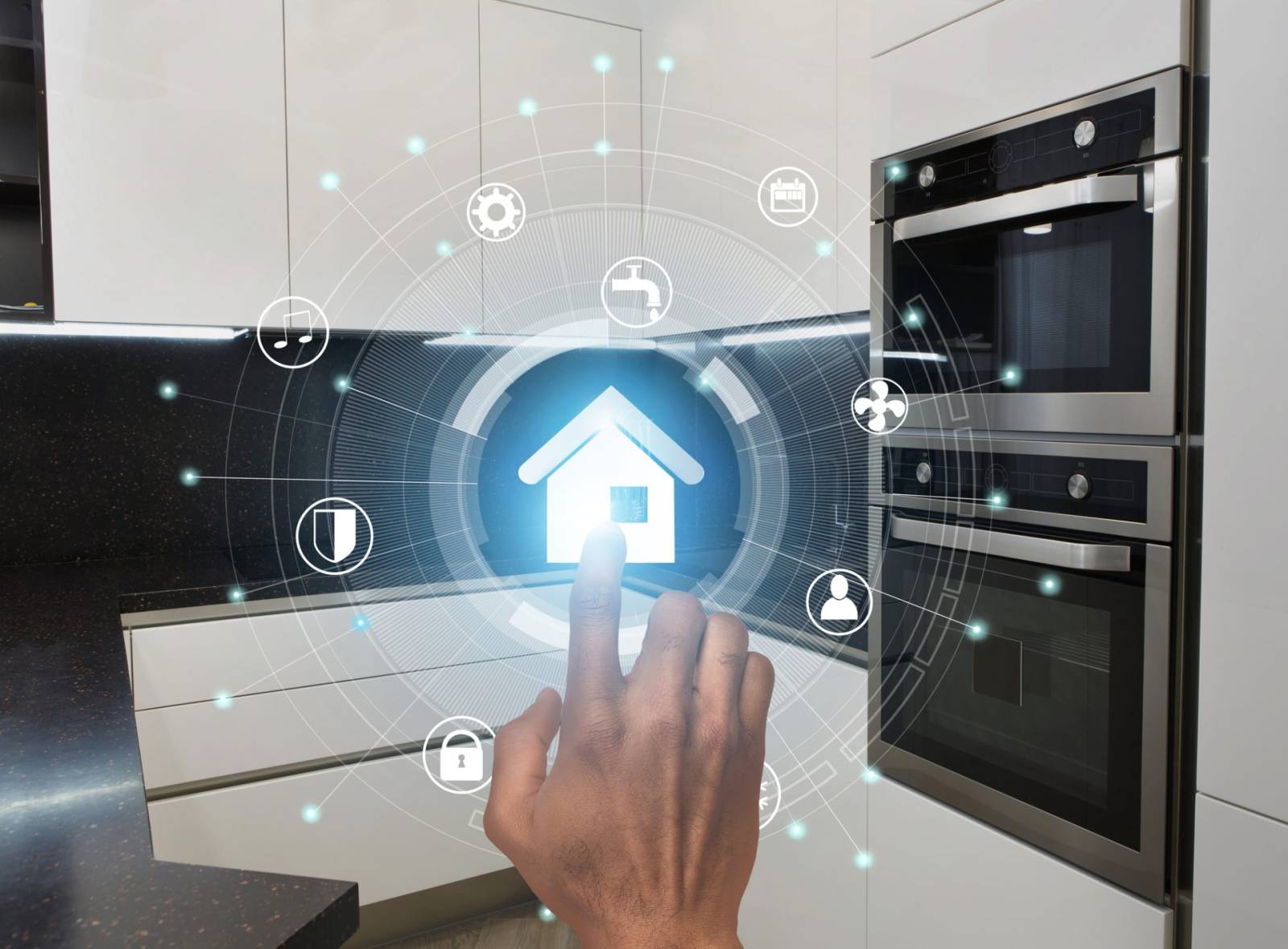 iSense Solutions: Românii plănuiesc să investească în medie 945 euro în tehnologii Smart Home până l...