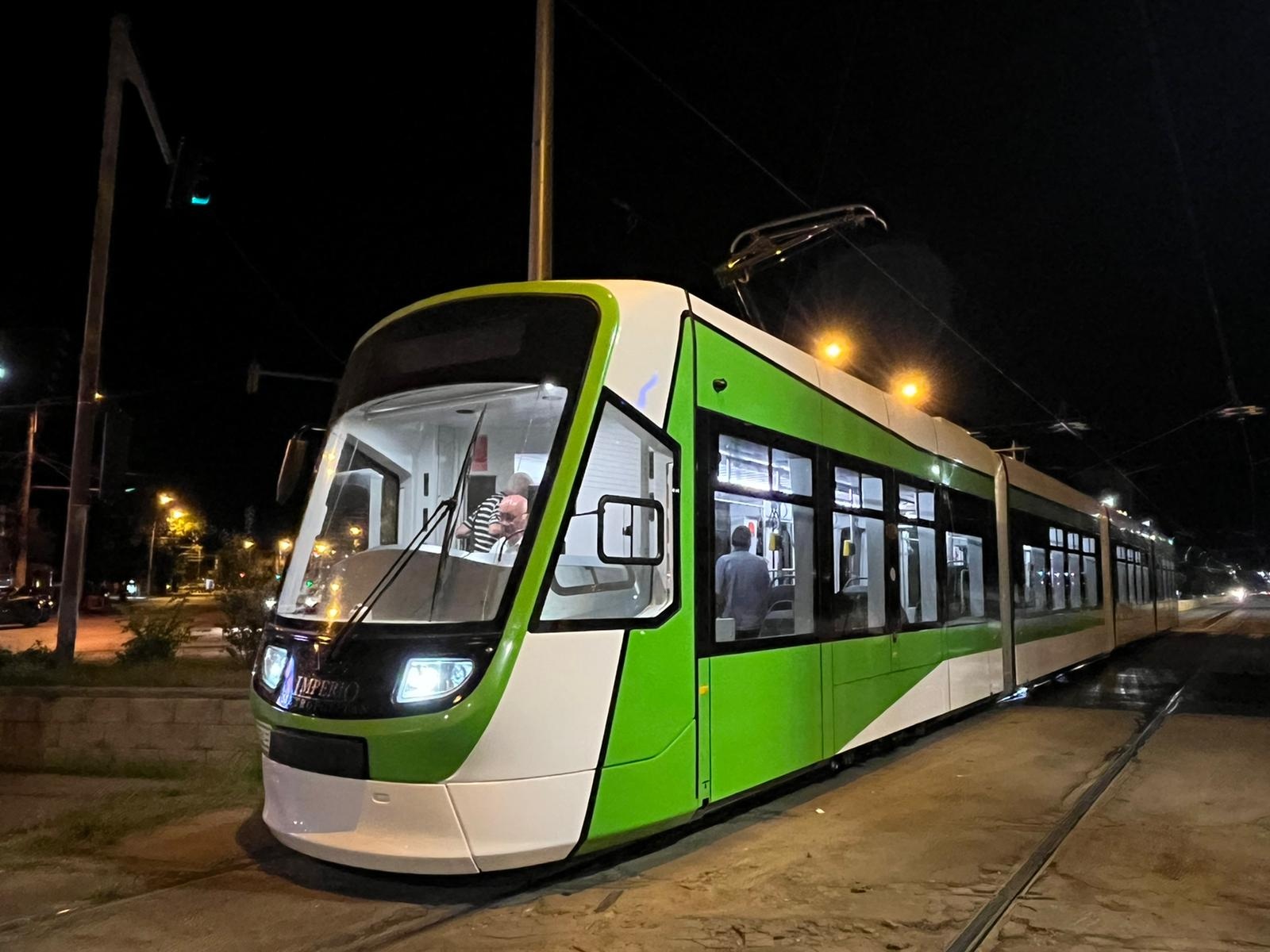 Primele tramvaie noi din București au început probele pe traseu 1 294569997 5275261875895169 7052974565244927116 n