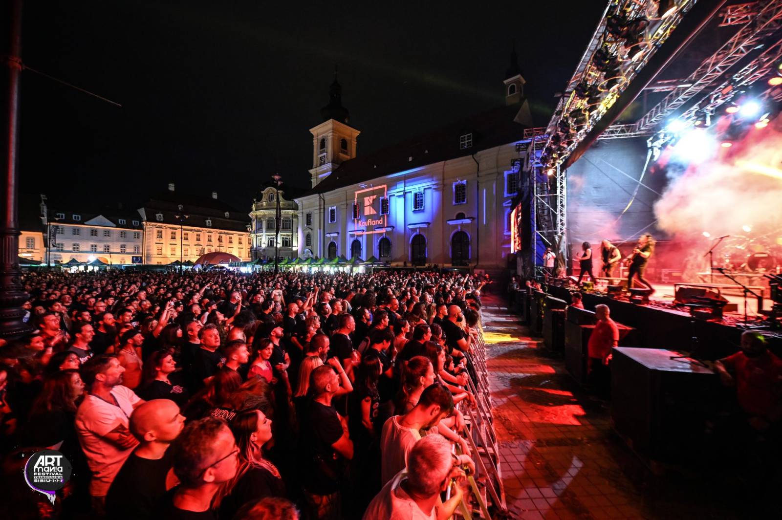Ediția aniversară a ARTmania Festival 2022: 15.000 de participanți în cele 3 zile de concerte și de ...