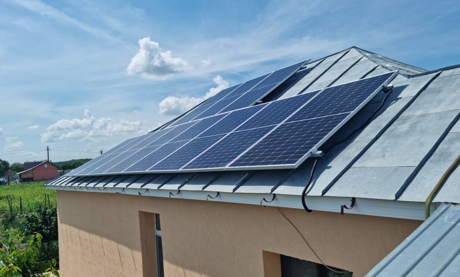 CEZ - panouri fotovoltaice