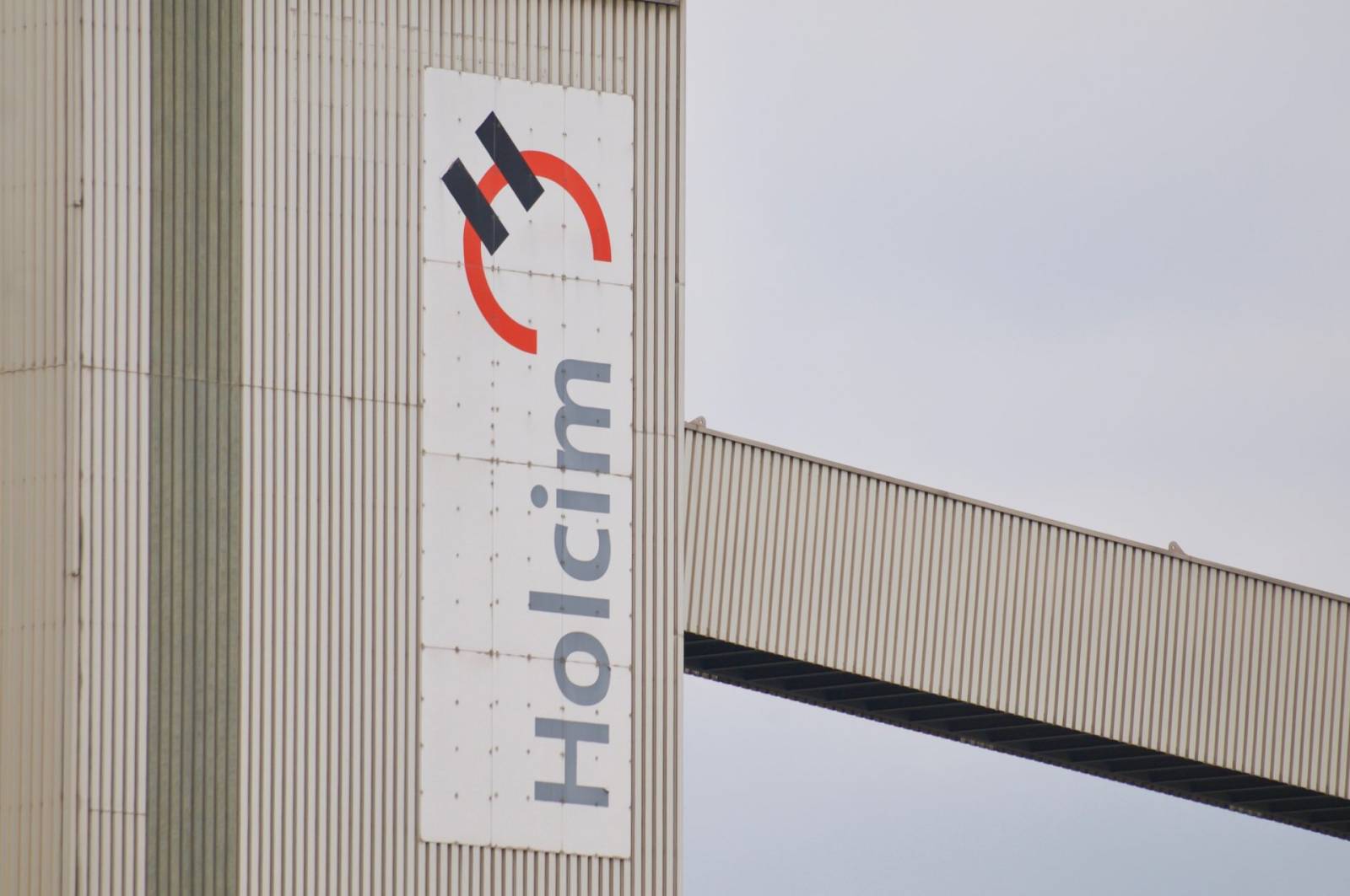 Holcim achiziționează General Beton România