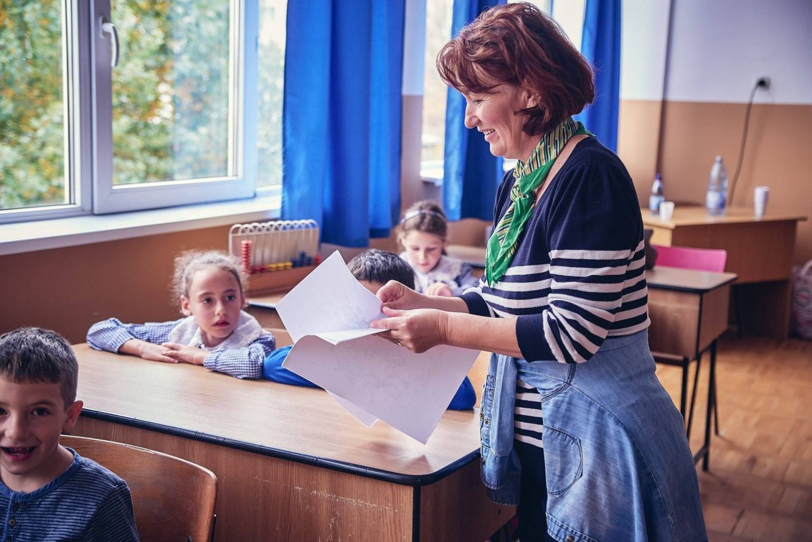 World Vision România lansează o consultare la nivel național pentru Legile Educației