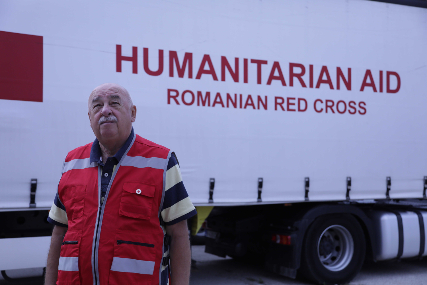 Crucea Roșie a trimis în Ucraina 18 tiruri cu peste 470 de tone de alimente de bază în luna august 2 Ioan Silviu Lefter Crucea Rosie