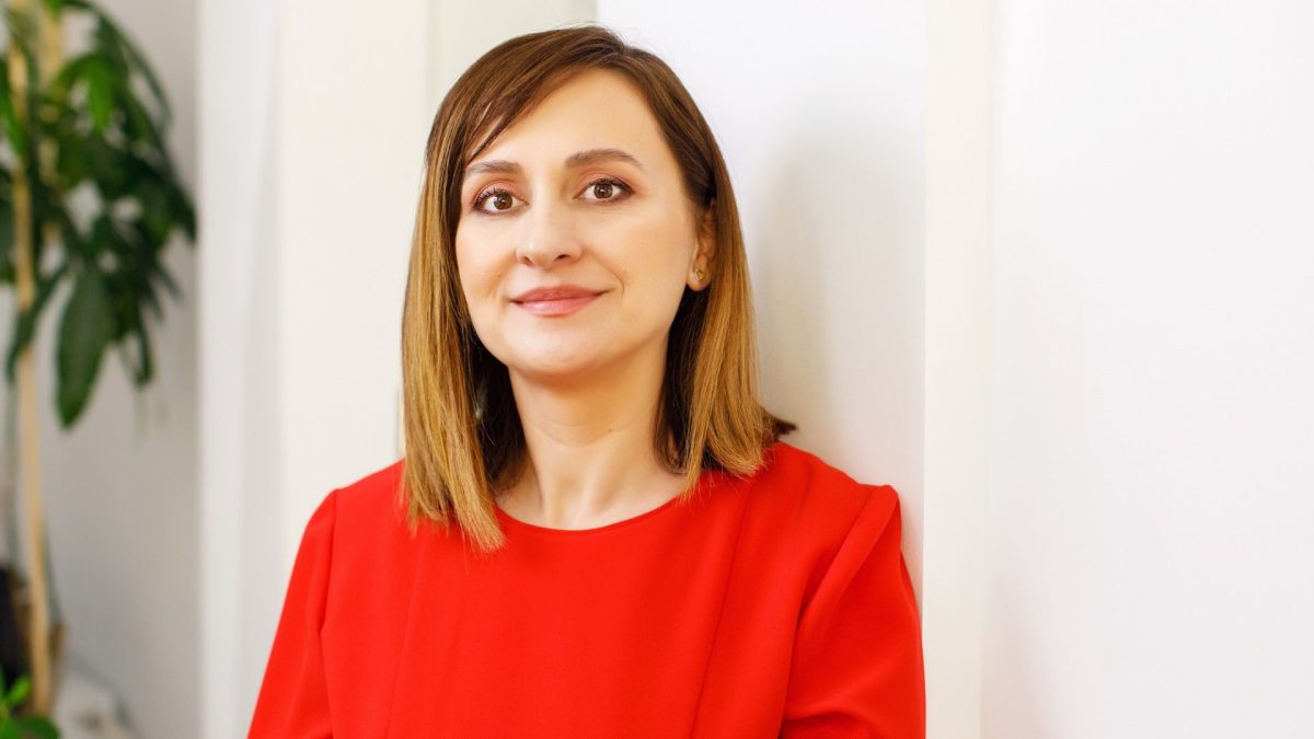 Fonduri nerambursabile de peste 2,5 mld. euro pentru dezvoltare, retehnologizare, digitalizare, reciclare sau energie regenerabilă 1 Roxana Mircea REI 2022