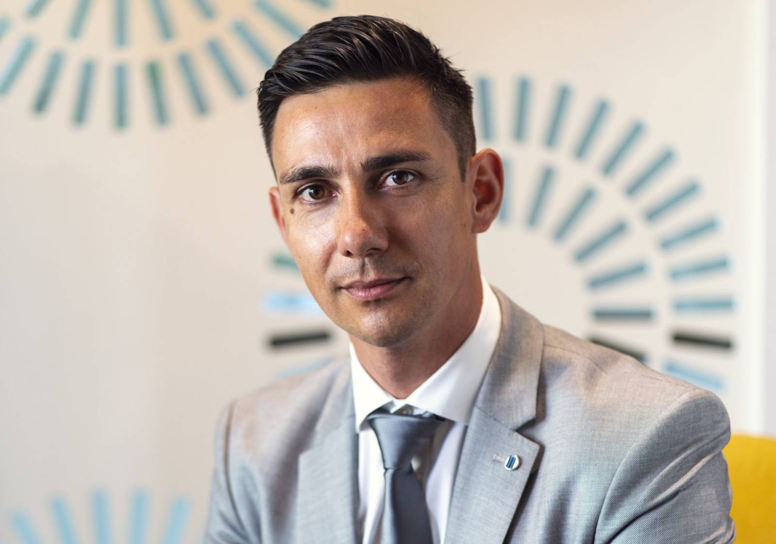 Vlad Rovo, Somfy: Confortul umbrelor