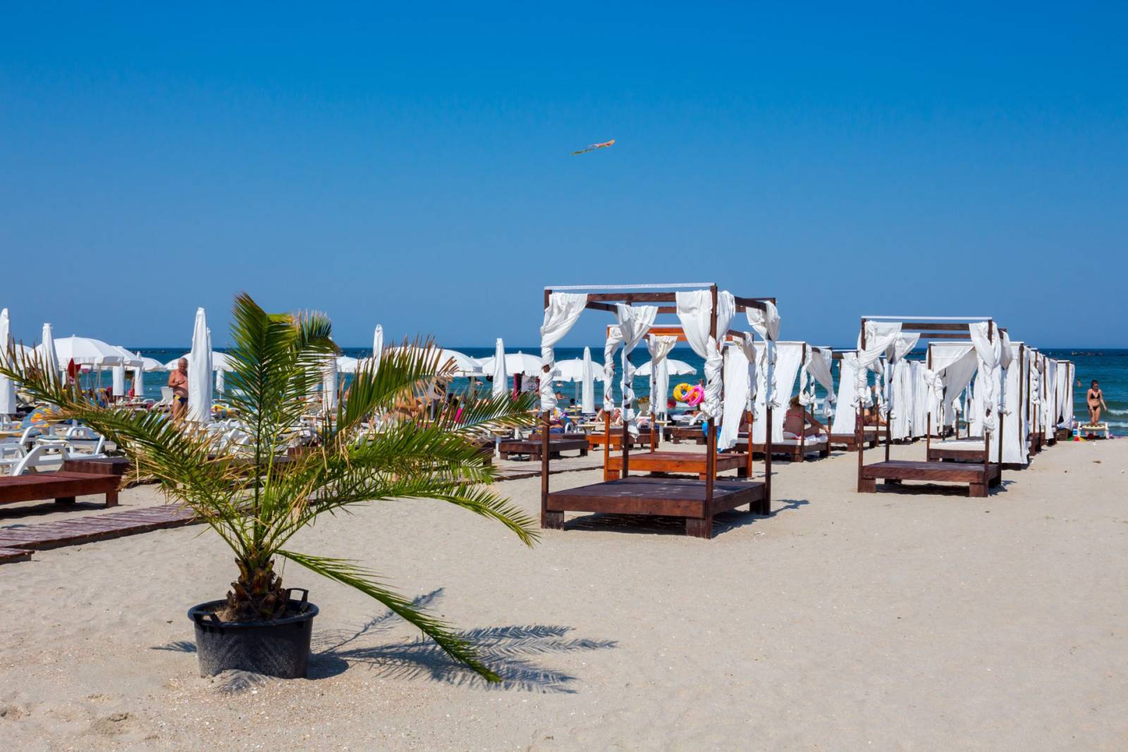 Cât s-a scumpit cazarea la Mamaia față de anul trecut. Unde sunt cele mai bune locuri pentru călător...