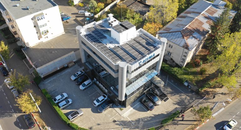 Aquila - panour fotovoltaice