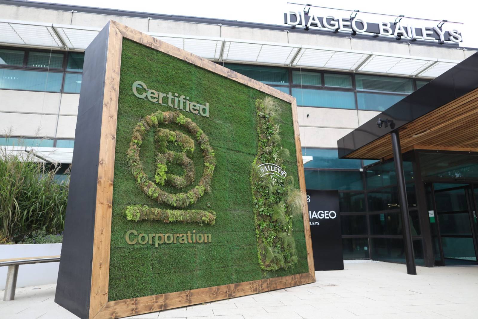 Baileys primește certificarea B Corp, devenind cel mai mare brand global de băuturi spirtoase care s...
