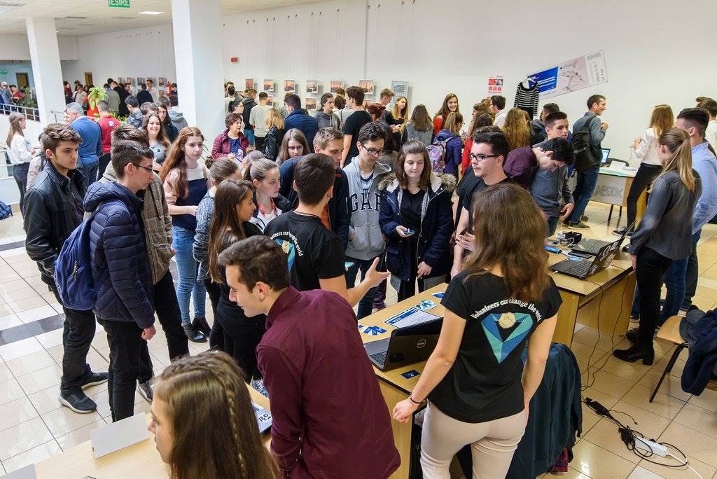 Academia DpIT: Aplicații de la Cluj pentru fermieri, turiști sau zilieri