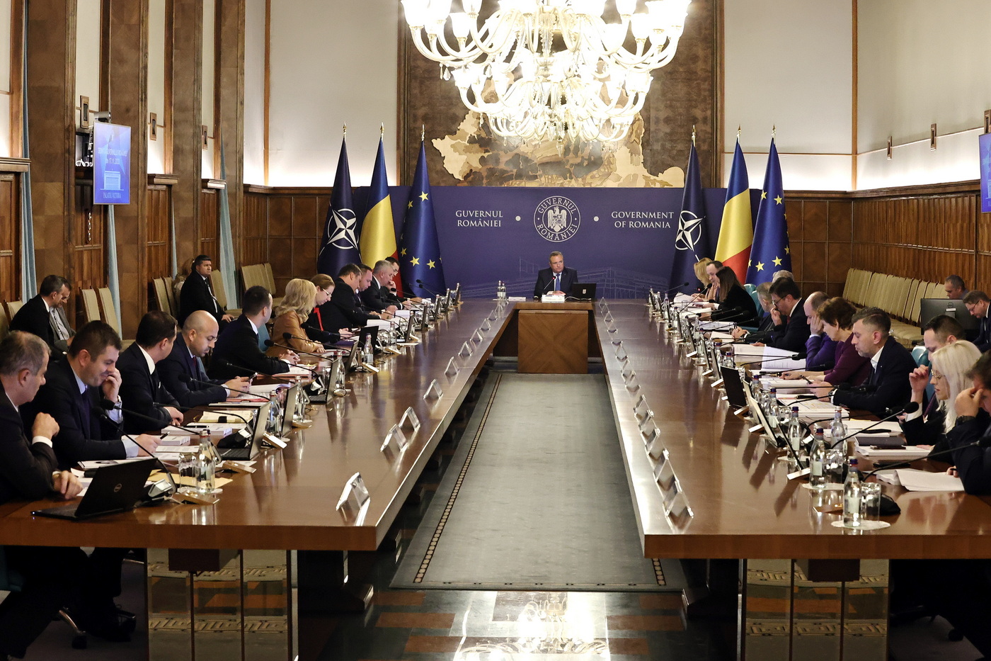 Guvernul a aprobat a doua rectificare bugetară din 2022. Cine primește mai mulți bani