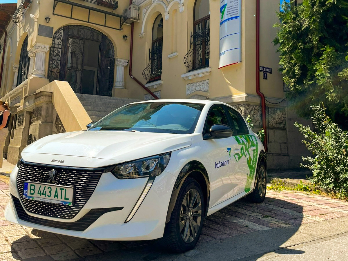 Masina electrica branded landscape 2