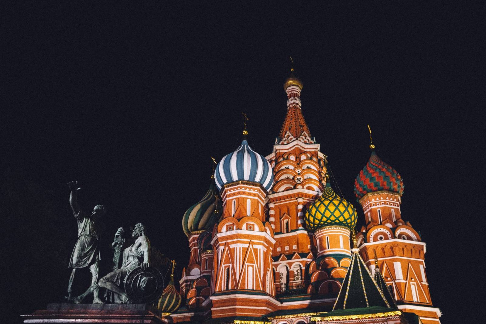 Rusia a intrat oficial în recesiune