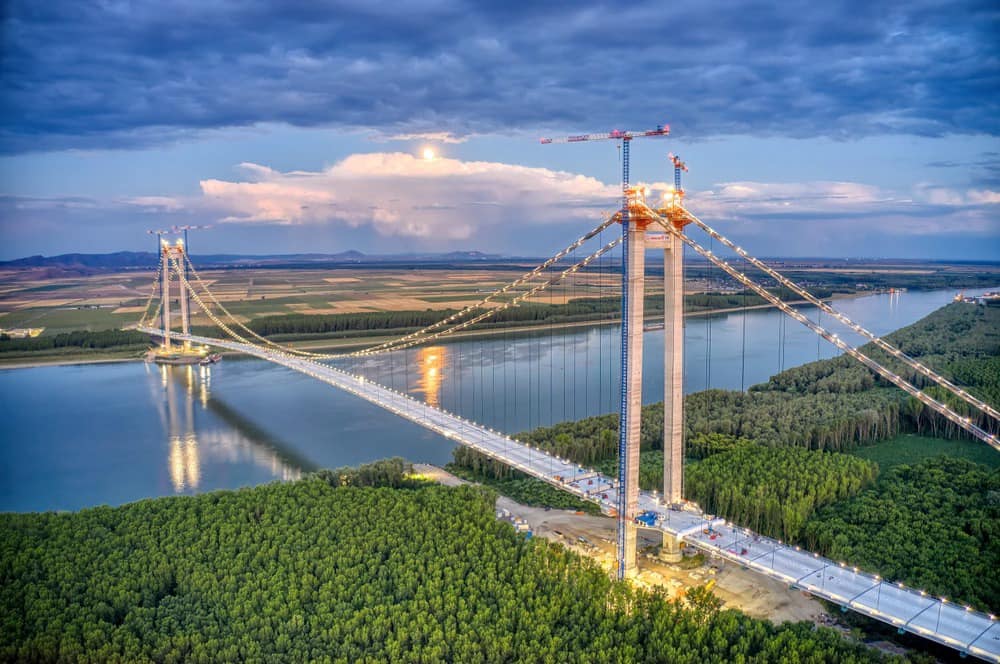 Probleme pentru podul de la Brăila. Constructorul se află în mare întârziere