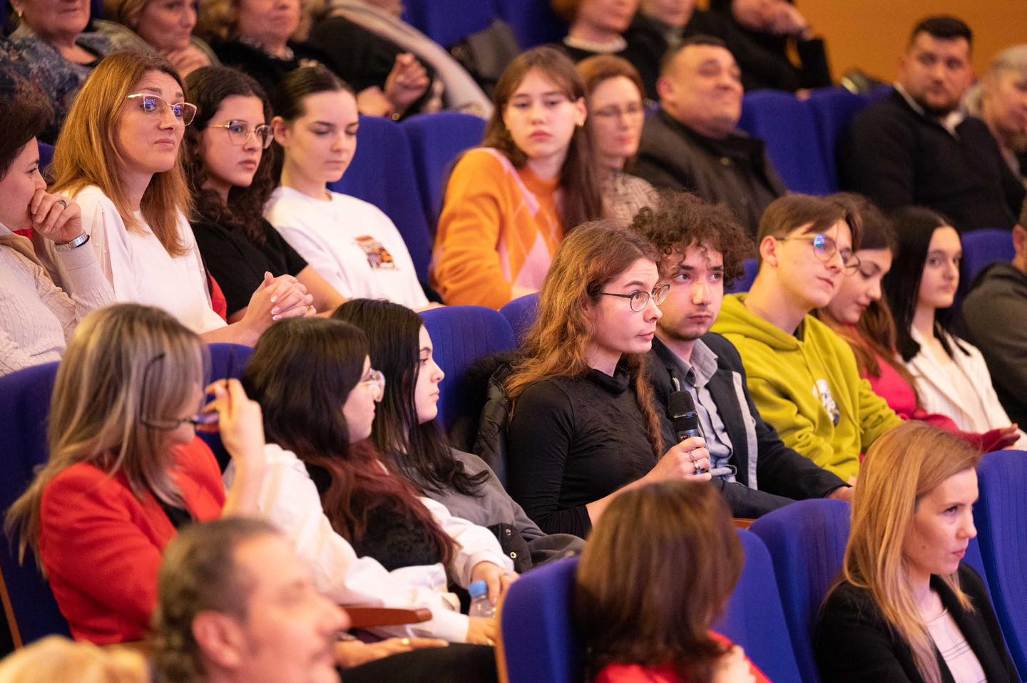 Coaliția între autorități, comunități locale, ONG-uri, instituții internaționale și mediul de afacer...