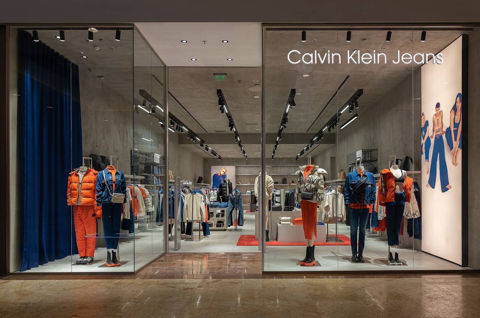 Un nou magazin Calvin Klein Jeans se deschide în Băneasa Shopping City