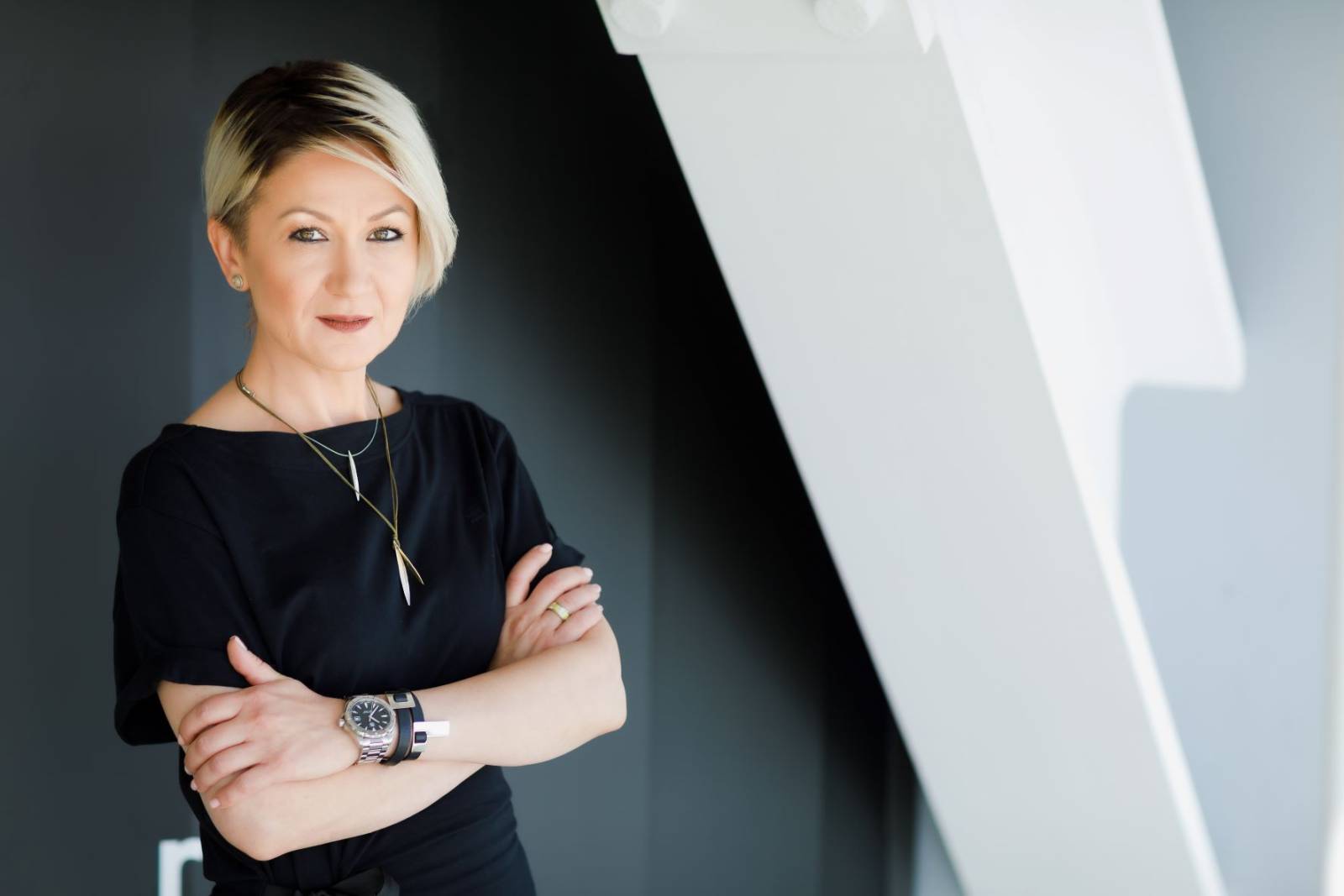 Ce trebuie să faci dacă ai primit o notificare de la ANAF cu privire la veniturile obținute din străinătate 1 EY Romania Stela Andrei Partener