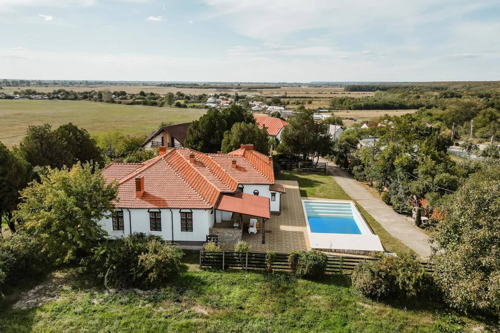 Romania Sotheby’s International Realty anunță listarea la vânzare a Conacului boieresc Koșca din Dra...