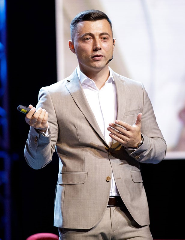 Raport GPeC E-Commerce România 2022: Cumpărături online de 6,3 miliarde de euro, în creștere ușoară față de 2021 2 Cristi Movila