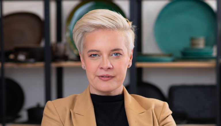 Denisa Stefan - Rose Home