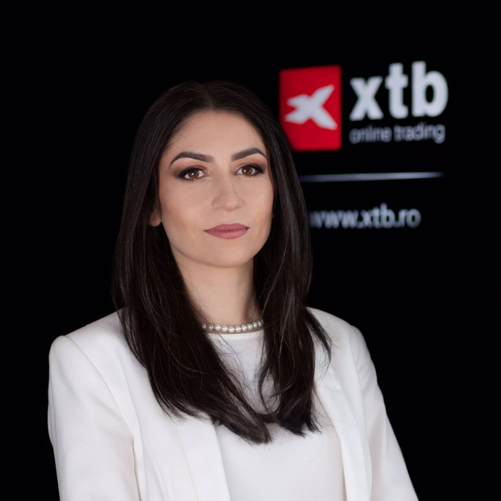 Româncele, nou record de investiții la bursă 1 Irina Cristescu General Manager XTB Romania
