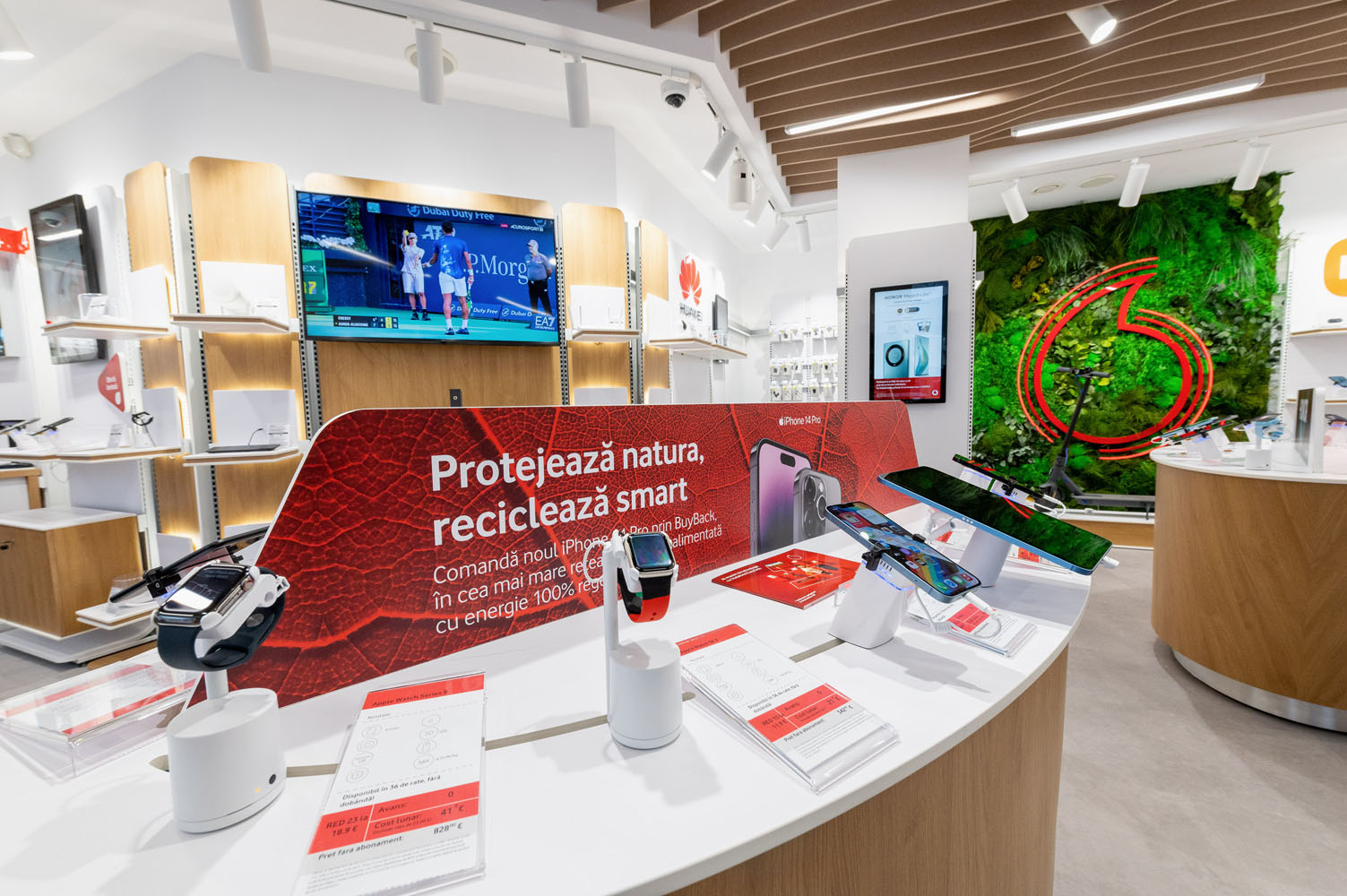 Vodafone a deschis în București primul magazin EasyTech, un nou concept de retail tech 3 Vodafone EasyTech magazin 2
