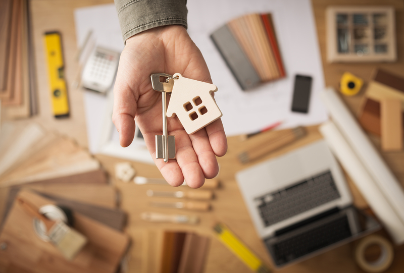 Peste 60% dintre românii care au achiziționat locuințe anul trecut au folosit venituri proprii