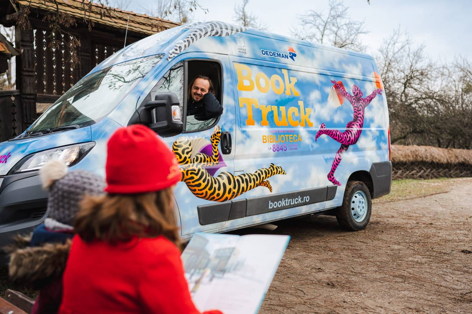 Victor Miron, BookTruck: Cu biblioteca mobilă pe ulițele României rurale