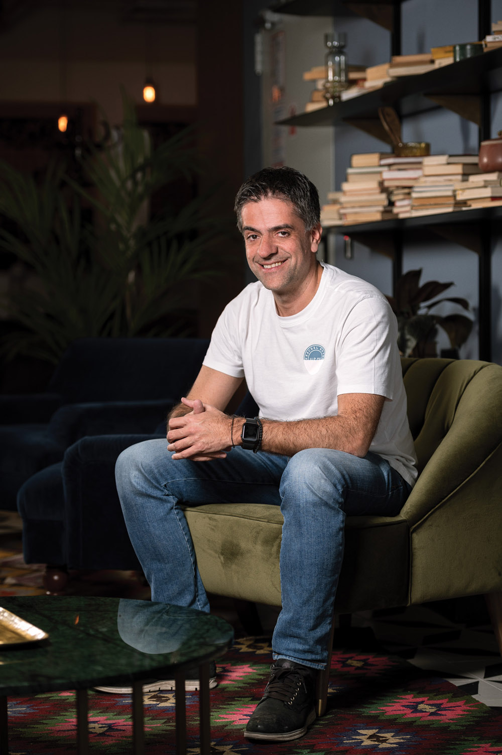 Kostas Tovil - tbi bank