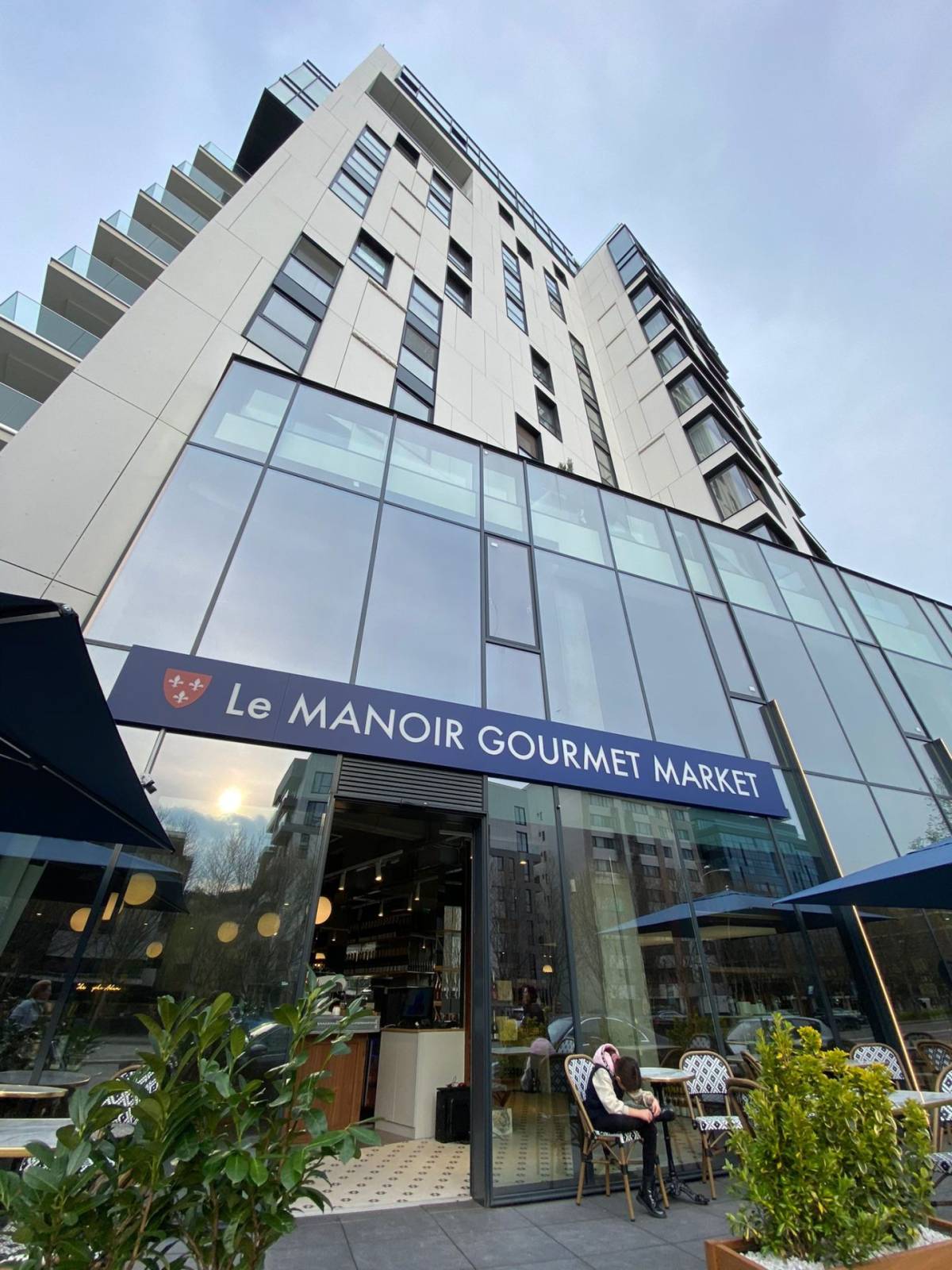 Le Manoir Gourmet Market, o investiție de 1 milion de euro, se deschide în One Herăstrău Towers