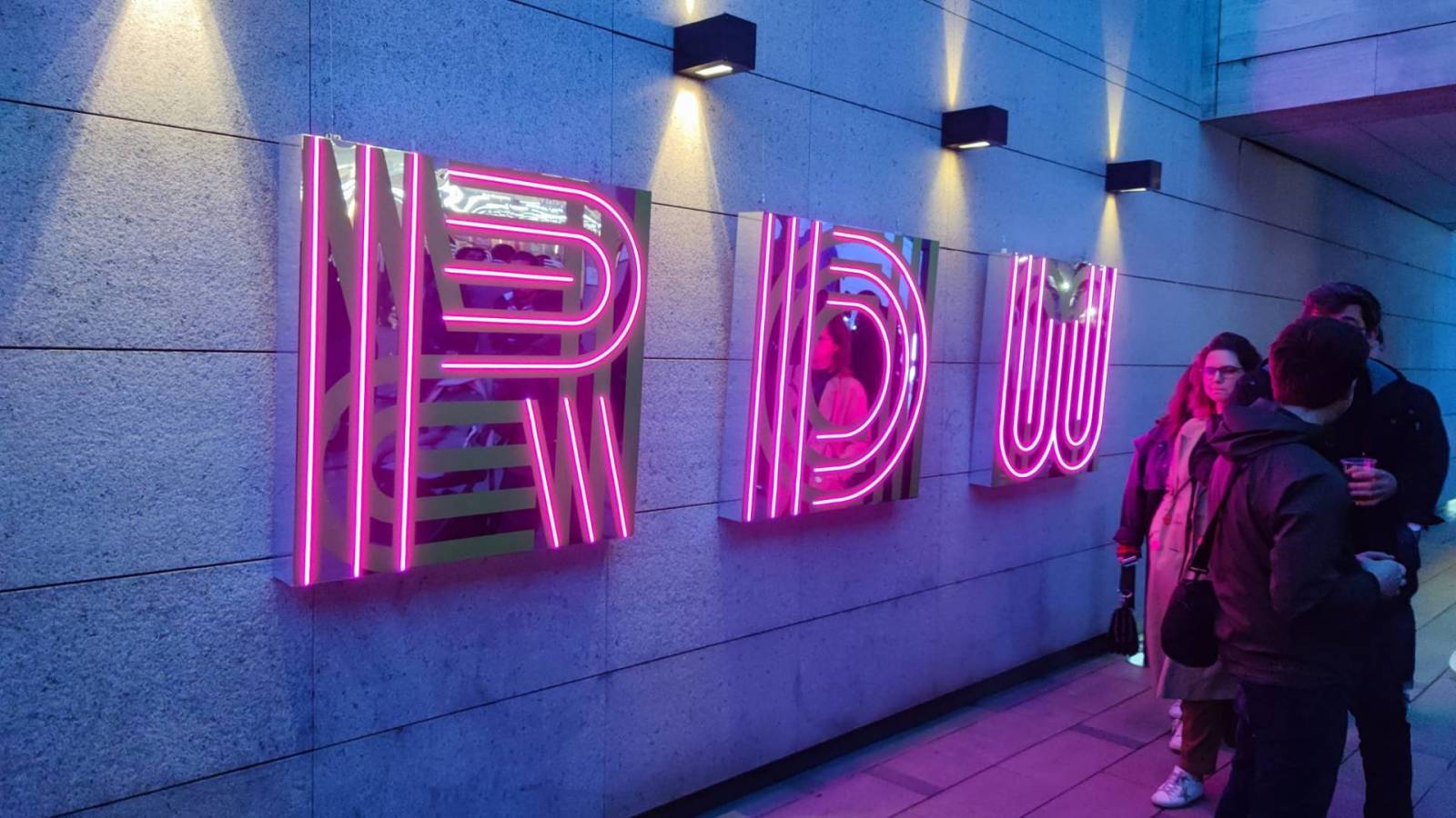 Peste 25.000 de persoane au vizitat expoziția Romanian Design Week în prima săptămână de festival